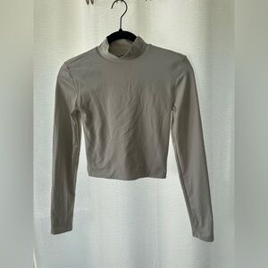Babaton Light Gray Mock Neck Long Sleeve Crop Top
